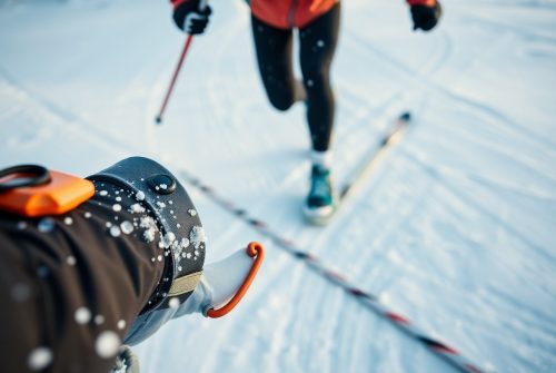 Nutrizione, integrazione e strategie di idratazione per lo sci nordico. Verranno raccontate le soluzioni adottate dagli atleti per affrontare le lunghe distanze e le condizioni estreme.